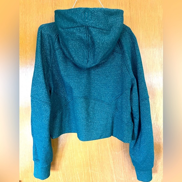 Barely Worn Lululemon Scuba M/L - Picture 2 of 3